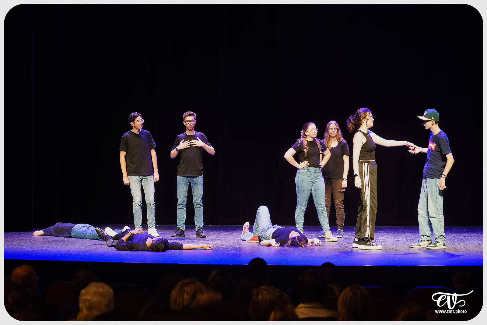 BLANCHE-NEIGE FOUTUE FORET